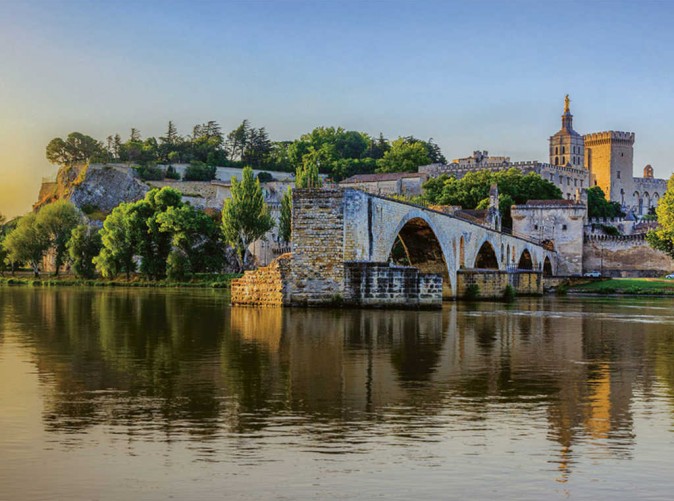 016_Schoene Aussichten Touristik-Getty_Pont_dAvignon